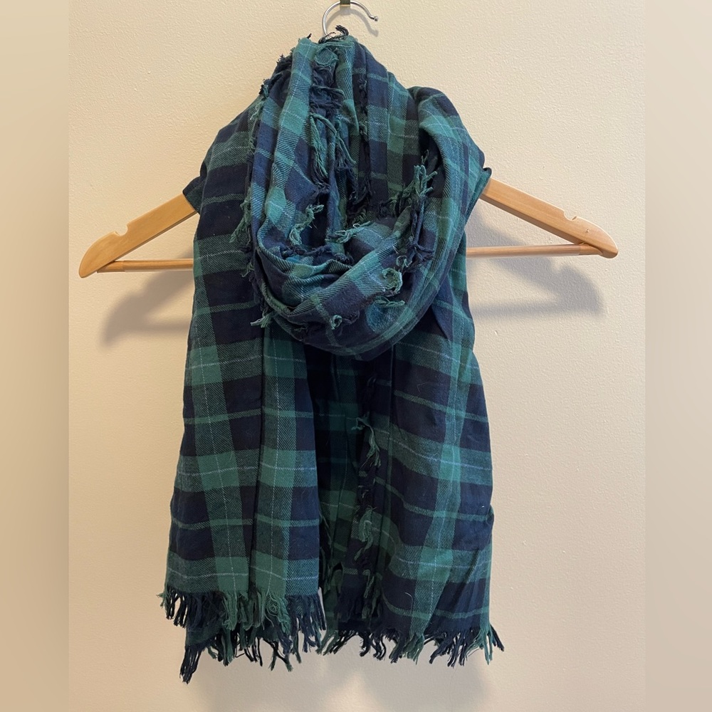 Tartan Plaid and Houndstooth Reversible Fringed Scarf